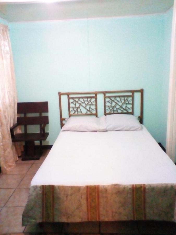 Hostal Del Este Santa Fe San José Exterior foto